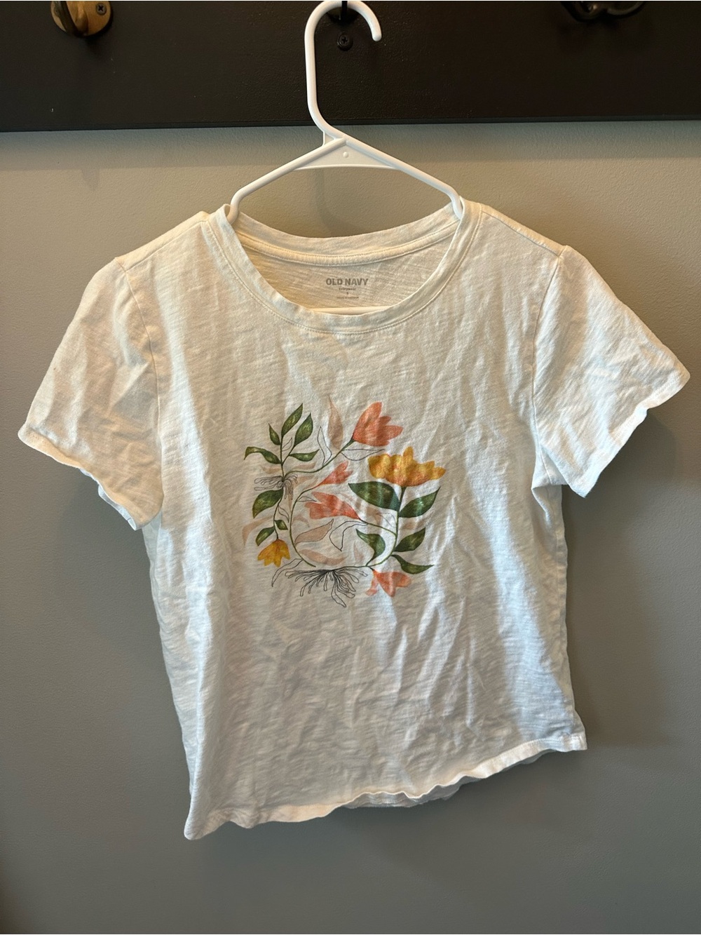 Old Navy White Floral Tee